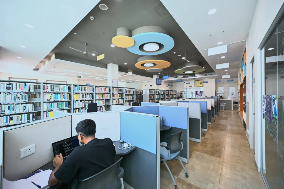Ground floor library and faculty / research scholar reading section